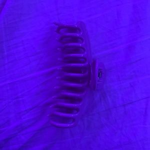 pink large claw clip